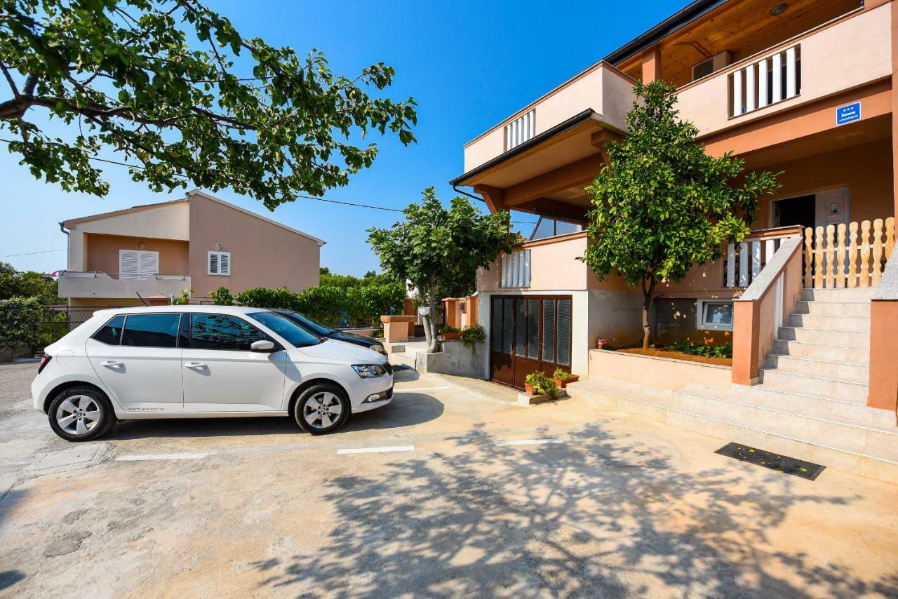 Apartmani Damant Zadar Exteriör bild