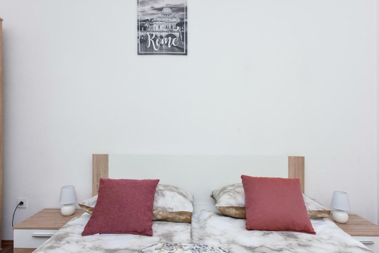 Apartmani Damant Zadar Exteriör bild