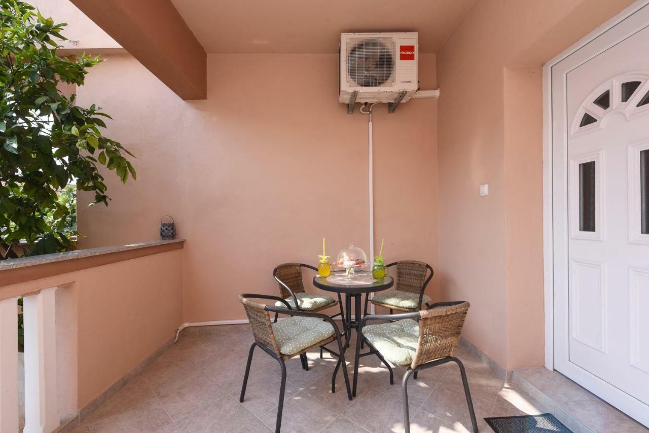 Apartmani Damant Zadar Exteriör bild