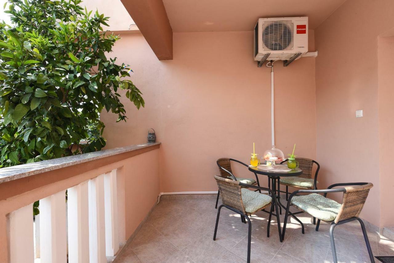 Apartmani Damant Zadar Exteriör bild