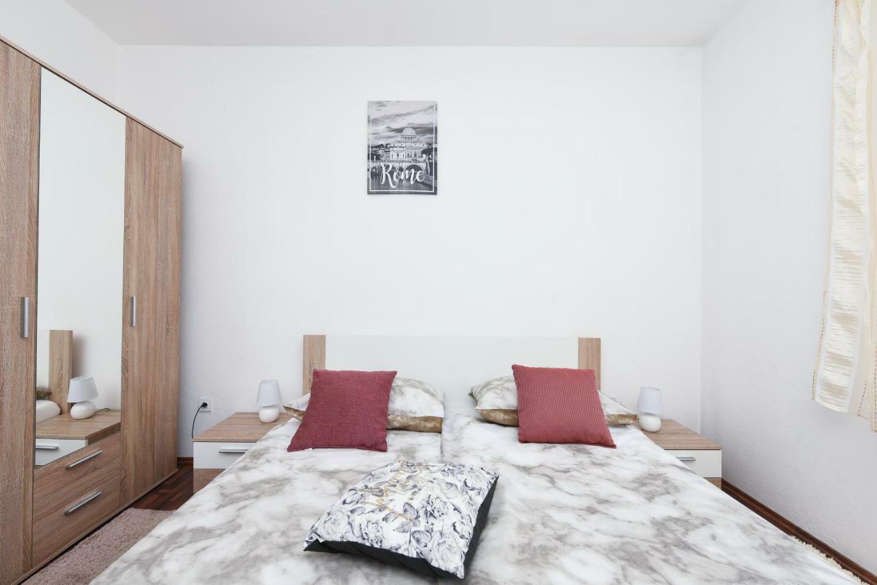Apartmani Damant Zadar Exteriör bild