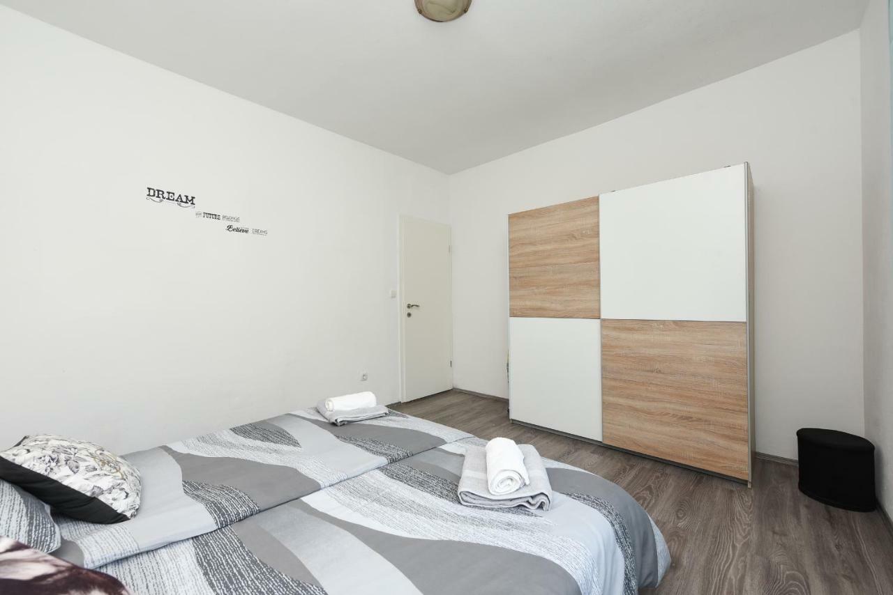 Apartmani Damant Zadar Exteriör bild